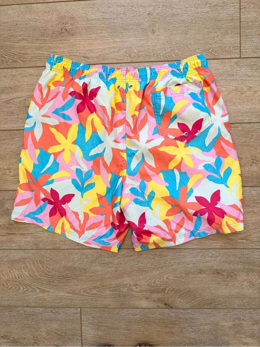 Lands' End Floral Print Volley Swim Trunk‎ Mens XL Tropical Colorful Vacation